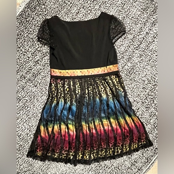 Collection Party Dress - Picture 12 of 12